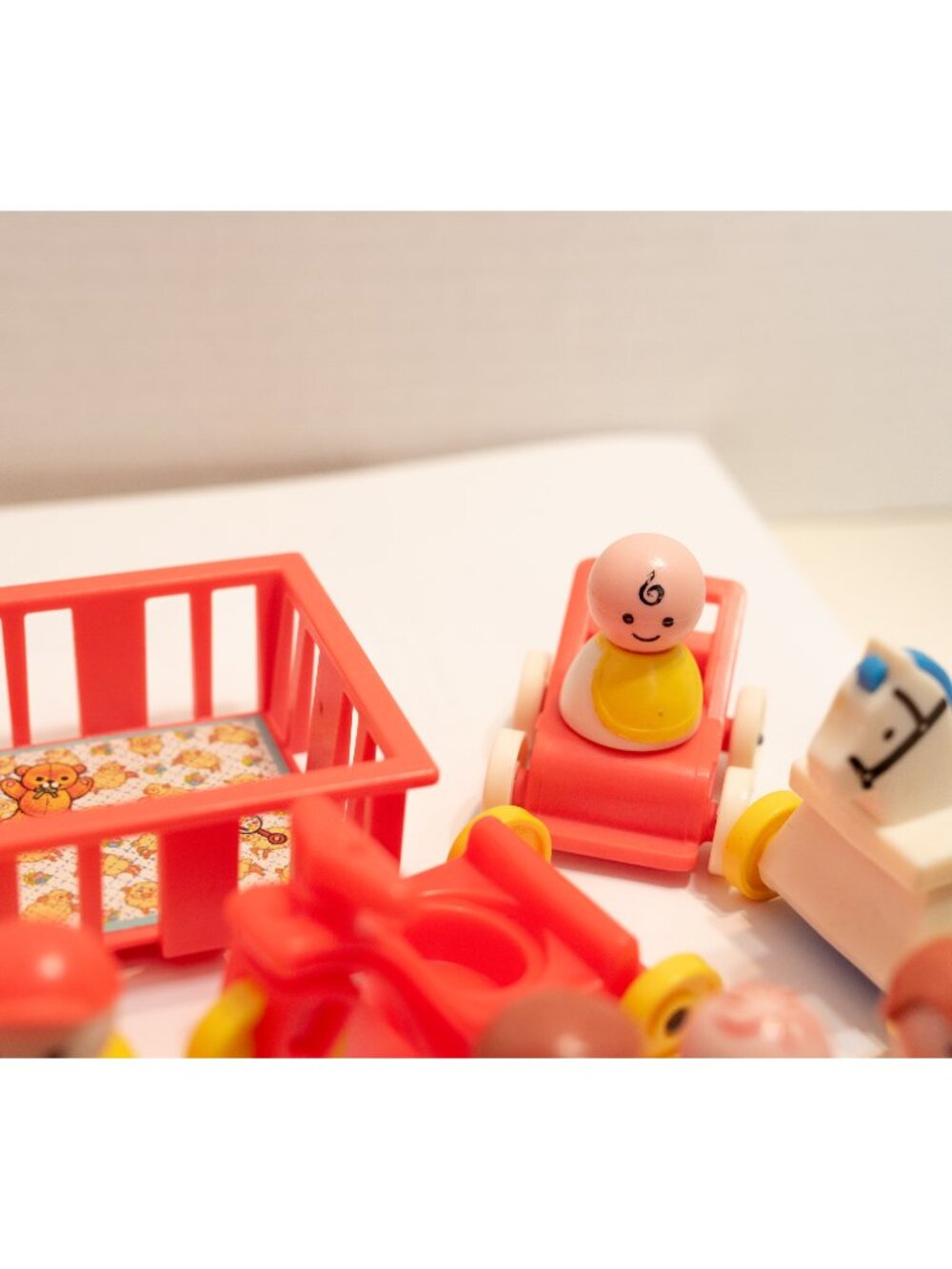 Vintage Fisher Price Little People Furniture Nursery Baby Crib Chair Tricycle - Picture 13 of 15